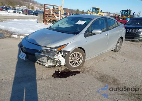 2022 Toyota Prius Prime Xle from USA, damaged, VIN JTDKAMFP5N3208611
